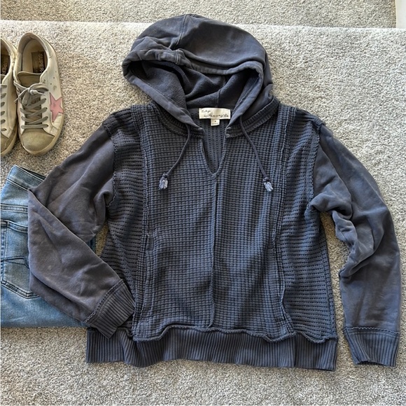 Vintage Havana Relaxed Fit Hoodie - Picture 2 of 9